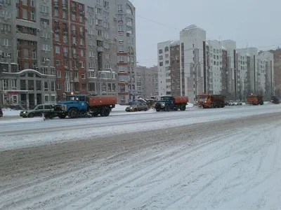 В Омск пришла зима. Последствия мощного ночного снегопада - Новости Омска -  om1.ru