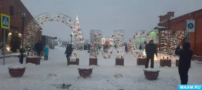 Зимний городской пейзаж на реке Иртыш. Центр Омска. Россия . стоковое фото  ©yykkaa 19106265