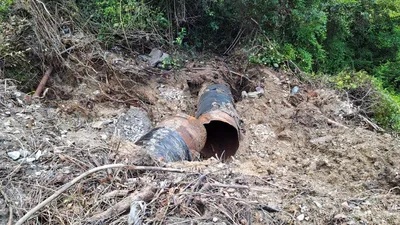 Зловонный водопад: оползень в Сочи повредил магистральный коллектор. 25  октября 2022 г. Кубанские новости