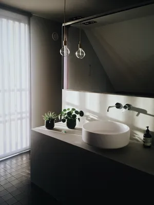 Освещение в ванной комнате. ⠀ Так как ванная — это влажная зона, к решению  вопроса освещения следует подходить с умом. Хочу поделиться с… | Instagram