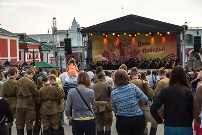 Сергей Алексеев ОТ МОСКВЫ ДО БЕРЛИНА купить на | Аукціон для колекціонерів  UNC.UA UNC.UA