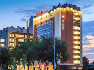 IBIS HOTEL CHAIN