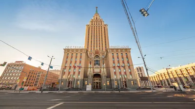 Moscow, Russia - May 21, 2018. Hilton Moscow Leningradskaya on  Komsomolskaya Square Stock Photo - Alamy