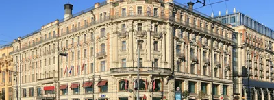 File:Moscow Hotel National stairway asv2018-09.jpg - Wikimedia Commons