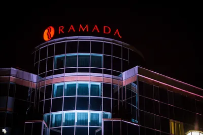 Отель Ramada 5* готовится к приему футболистов, которые приедут в  Екатеринбург на ЧМ-2018 - KP.RU