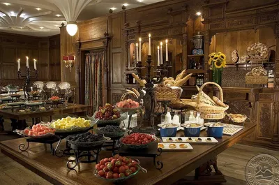 Отель THE RITZ-CARLTON MOSCOW 5* в России: Бронирование, цены и фото отеля  THE RITZ-CARLTON MOSCOW 5* на сайте TEZ TOUR