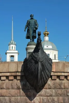 Памятник Афанасию Никитину - Гостиница «Центральная» в Твери - Официальный  сайт гостиницы - Гостиница Тверь - отель Тверь - Гостиницы Твери