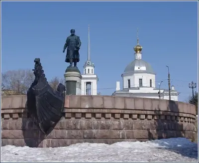 Памятник Афанасию Никитину (Тверь) – достопримечательность