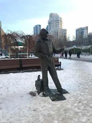 Памятник Майклу Джексону (Екатеринбург): фото и отзывы — НГС.ТУРИЗМ