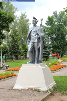 Памятник Василию Чапаеву в Чебоксарах - Достопримечательность