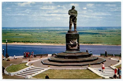 Памятник В.П.Чкалову в Нижнем Новгороде на экскурсиях