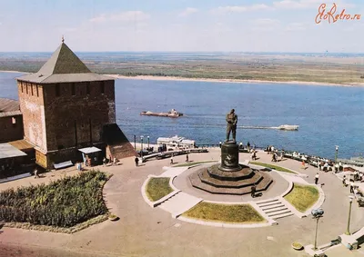 Памятник Чкалову отреставрировали в Нижнем Новгороде