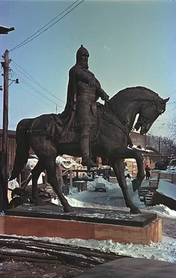 Памятник Юрию Долгорукому — Узнай Москву