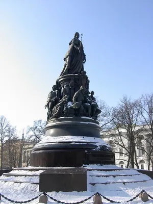Памятник Екатерине II - YouTube