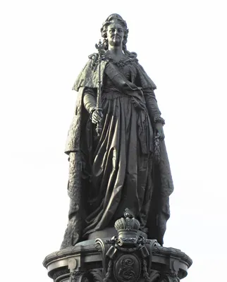 Площадь Островского и памятник Екатерине II. | Пикабу