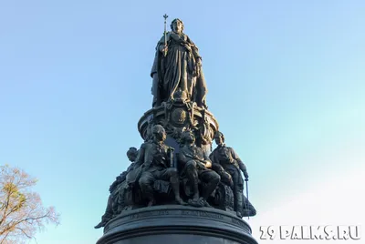 Прогуливаясь по Краснодару: памятник Екатерине II | Синий квадрат | Дзен