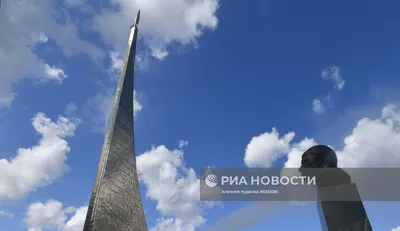 На Ленинском проспекте началась реставрация памятника Гагарину — Москва.doc