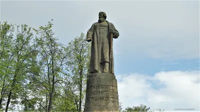 Вид на памятник Ивану Сусанину с Молочной горы - Retro photos