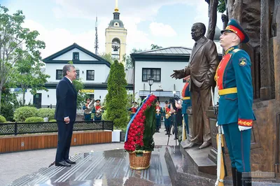 UzNews - В Москве торжественно открыли памятник Исламу Каримову