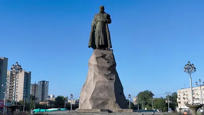 Фото: Ерофей Павлович Хабаров, памятник, мемориал, Хабаровск, Привокзальная  площадь — Яндекс Карты