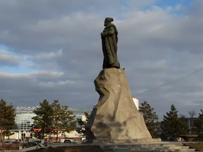 07.Памятник Е.П.Хабарову. | 4.Возвращение с Холдоми в г.Владивосток.  Поездка 9-13.04.2011 года. | Фотографии | Юрьич | Клуб | SHAMORA.info