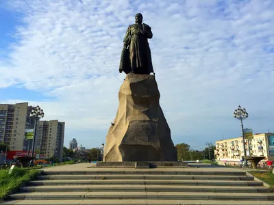 Памятник Ерофею Хабарову в Хабаровске - Достопримечательность