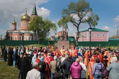 Республика Мордовия Саранск Церковь Кирилла и Мефодия Памятник Фотография