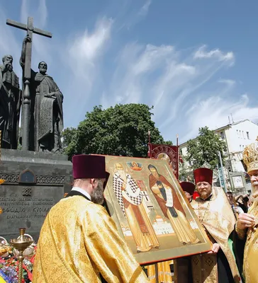 Фото: Москва. Памятник Кириллу и Мефодию.. Фотограф Владимир Власов. Город  - Фотосайт Расфокус.ру