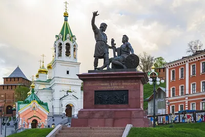 Памятник Минину и Пожарскому на Красной площади: фото, история и описание