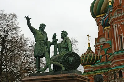 Памятник Минину и Пожарскому в Москве