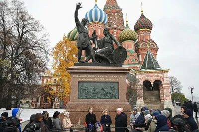 Памятник Минину и Пожарскому демонтируют для реставрации - Российская газета