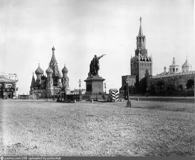 Памятник Минину и Пожарскому - Москва, Россия - на карте