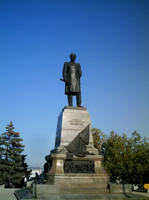 Памятник нахимову в Севастополе фото фотографии