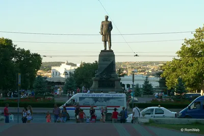 Памятник Адмиралу Павлу Степановичу Нахимову в Севастополе | Пикабу