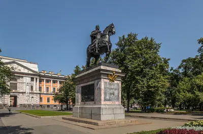 Памятник Петру I «Медный Всадник»