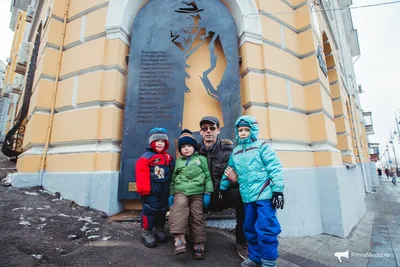 Советский разведчик-нелегал Штирлиц останется в Ясенево - Российская газета