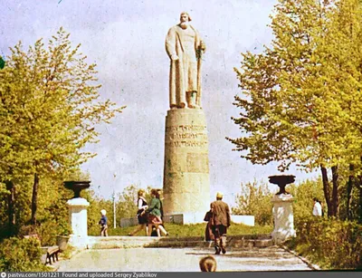 Образ города: беседка Островского и памятник Сусанину | ГТРК «Кострома»