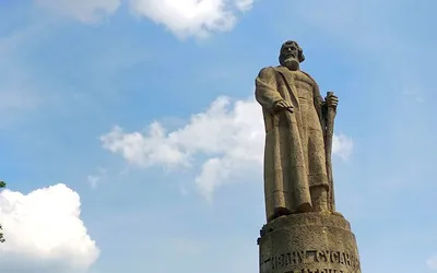 Памятник Ивану Сусанину в Костроме | Русское географическое общество