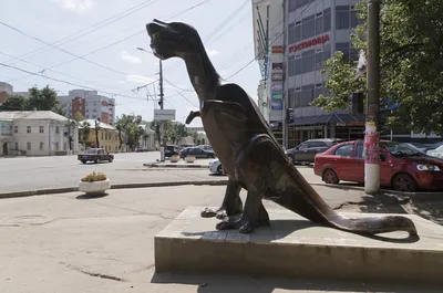 Памятник теще в Туле - адрес, фото и описание памятника динозавру
