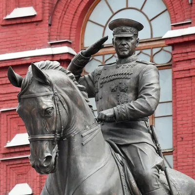 На Манежной площади заменили памятник Жукову - РИА Новости, 20.03.2020