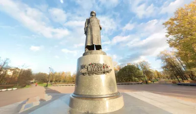 Присел в седло и отдал честь\" Памятник маршалу Жукову в Москве заменили на  новый / апдейт :: скульптура :: тогда и сейчас :: памятник :: было-стало /  смешные картинки и другие приколы: