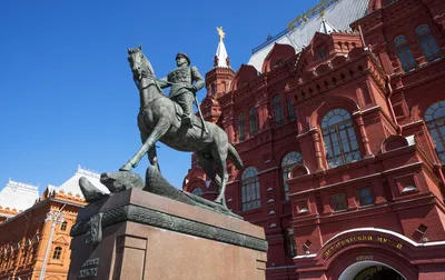 памятник маршалу георгию жукову на красной площади в москве Стоковое Фото -  изображение насчитывающей место, москва: 225973530