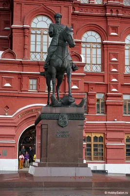 Демонтаж памятника Жукову в Москве связан с реставрацией - Российская газета