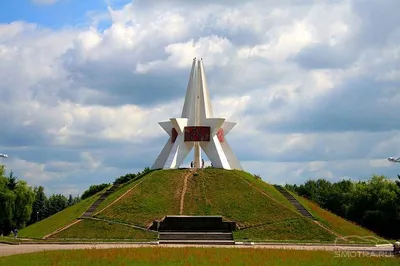 Стела «Город воинской славы» (Брянск) — Википедия