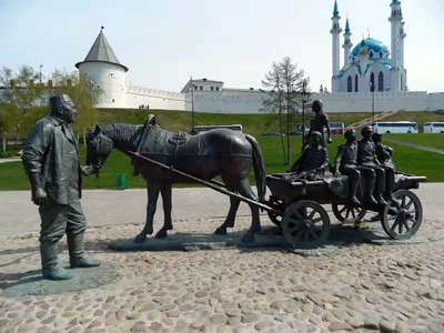 Памятники Казани начали готовить к лету 23.04.2022 - KazanFirst