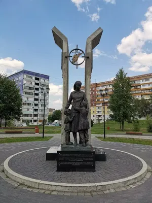 Памятник жителям блокадного Ленинграда в Кемерово - фото, отзывы 2024,  рейтинг, телефон и адрес