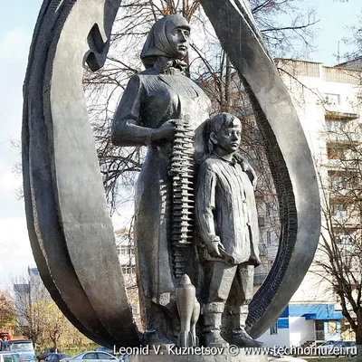 Памятник Юрию Долгорукому в Костроме: информация и фото, где находится  Памятник Юрию Долгорукому в Костроме