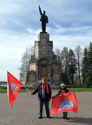 Файл:Памятник Ленину в Костроме.jpg — Википедия