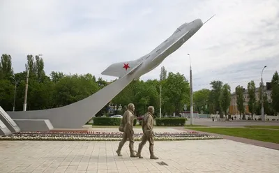 Памятник Основателям Липецка в Липецке, пл. Плеханова - фото, отзывы 2024,  рейтинг, телефон и адрес
