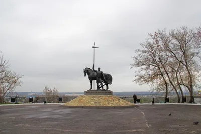 Памятник «Первопоселенец»: информация и фото, где находится Памятник  «Первопоселенец»